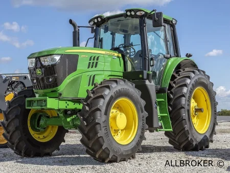 Трактор John Deere 6155M