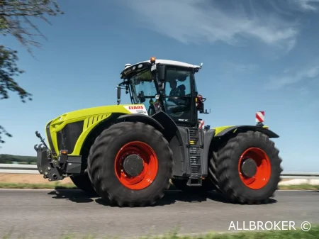 Трактор CLAAS XERION 4500