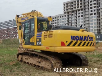 Komatsu PC210-10M0