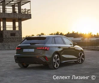 Audi A3 вид сзади Audi A3 Sportback вид сзади