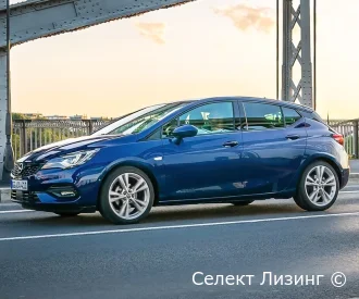 Opel Astra — вид сбоку