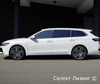Volkswagen Passat — вид сбоку