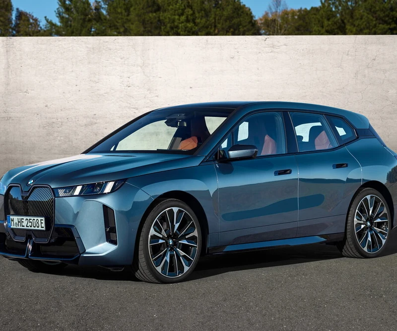 BMW iX (i20 Рестайлинг) в лизинг
