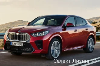 BMW iX2 вид сбоку