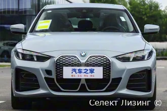 BMW i4 вид спереди