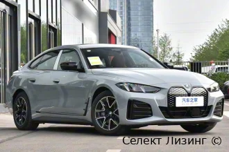BMW i4 вид сбоку