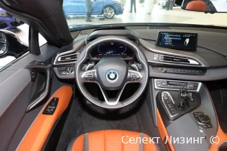 Органы управления и система iDrive в BMW i8 Roadster салон BMW i8 Roadster салон органы управления