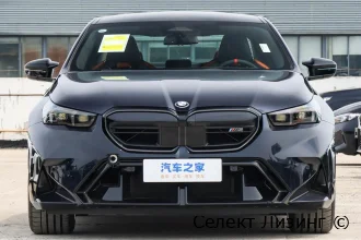 BMW M5 G90 вид спереди BMW M5 G90 вид спереди