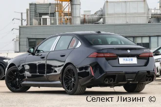 Задняя часть кузова BMW M5 G90 вид сзади BMW M5 G90 вид сзади