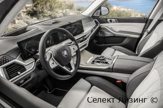 BMW X7 G07 — интерьер передней части салона BMW X7 G07 — интерьер передней части салона